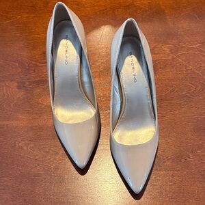 Bandolino Women's Elegant Beige Patent Leather Heels